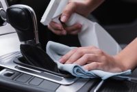 9 Cara Membersihkan Interior Mobil Agar Nyaman | Auto2000 Tips Membersihkan Interior Mobil Dengan Bahan Alami