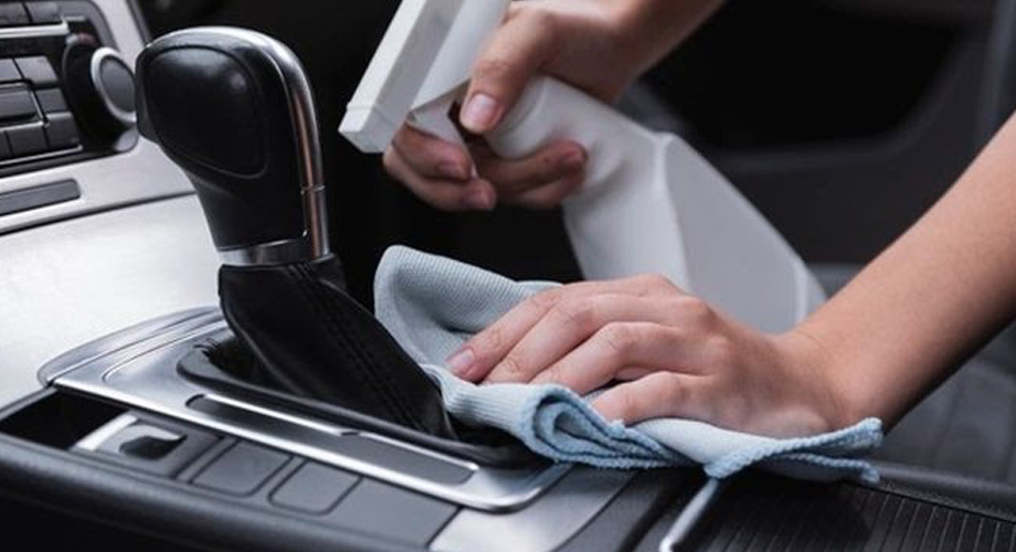 9 Cara Membersihkan Interior Mobil Agar Nyaman | Auto2000 Tips Membersihkan Interior Mobil Dengan Bahan Alami