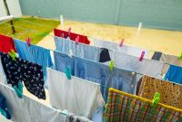 Trik Menyimpan Pakaian Agar Tidak Mudah Berbau Dan Berjamur